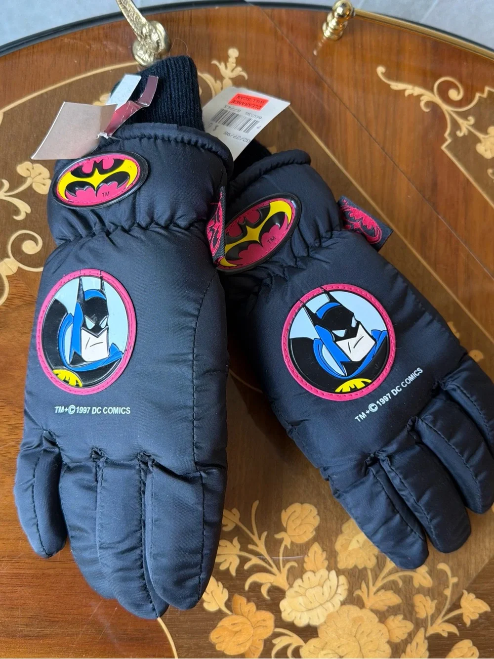 1997 DC Comics Vintage Deadstock NWT Batman DC Winter Gloves Black Nostalgia
